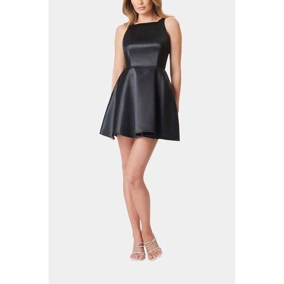 NWT Elliatt Ember Fit & Flare Mini Dress in Black Sz Small $198 - Picture 1 of 8